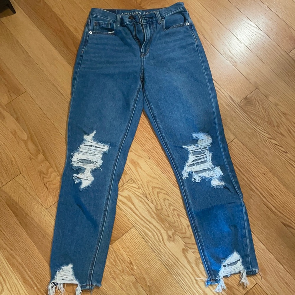 American Eagle ripped mom jeans